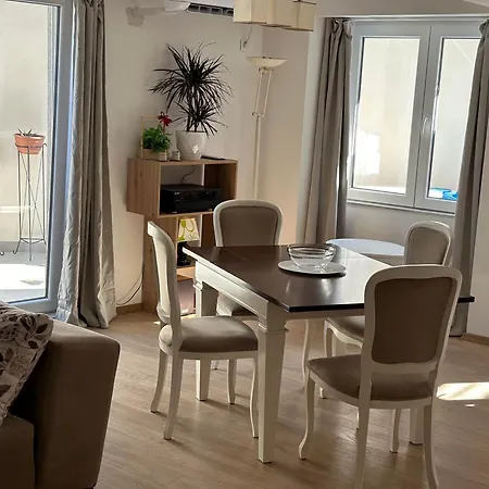 New Garden 2 Apartamento *