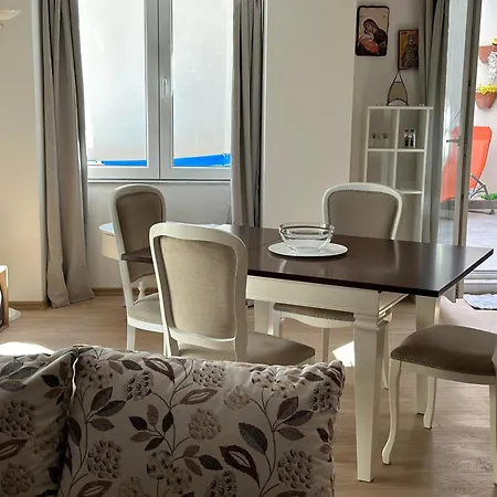 Апартаменти New Garden 2